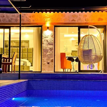 Deniz Manzarali Balayi Villasi 2~ Hotel 4*