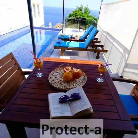 Deniz Manzarali Balayi Villasi 2~ Hotel Kaş